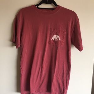 Show some Bama pride with this comfy t-shirt!